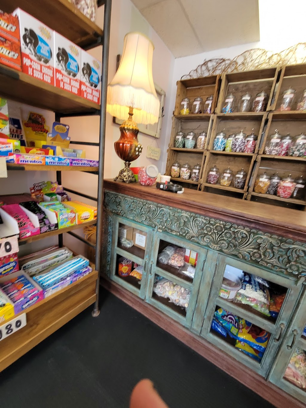 Douceurs DAntan Magasin Général | 2510 Rue de lÉglise, Val-David, QC J0T 2N0, Canada | Phone: (438) 373-7213