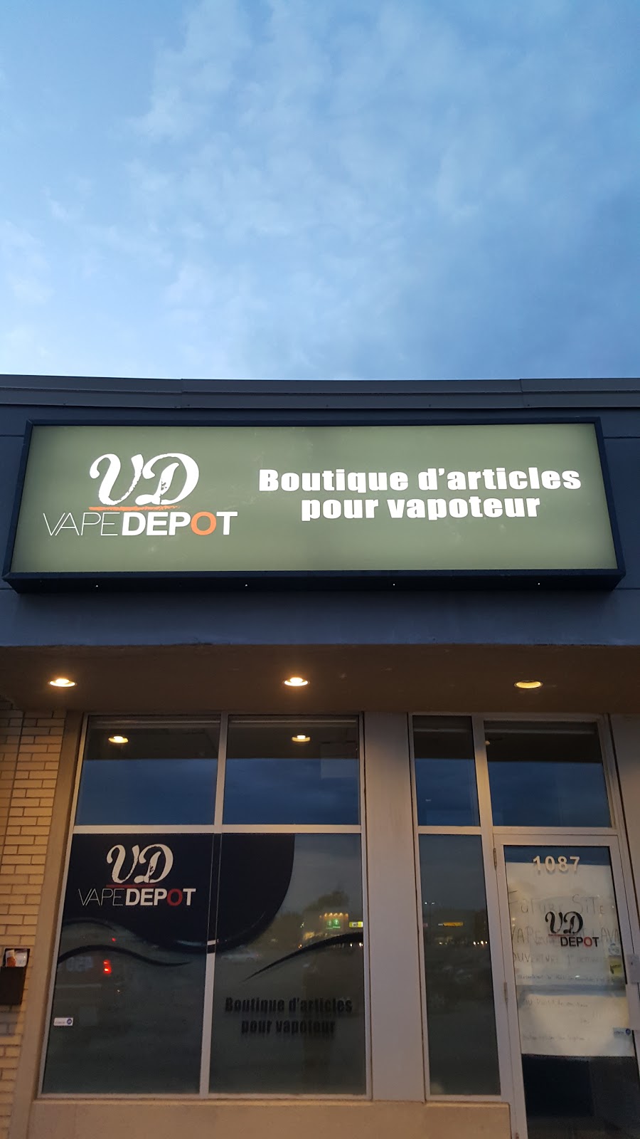 Vape Dépôt Laval | 1087 Boulevard des Laurentides, Laval, QC H7G 2W2, Canada | Phone: (450) 662-3636