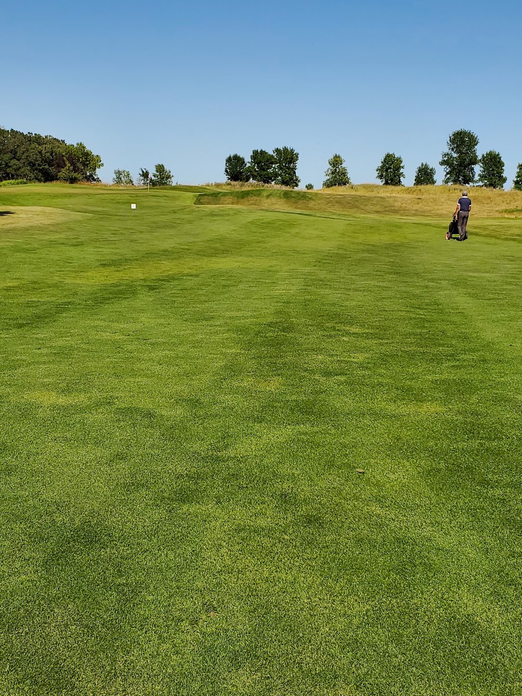 Maplewood Golf Club | 19113 Cure Rd, St Pierre-Jolys, MB R0A 1V0, Canada | Phone: (204) 433-3344