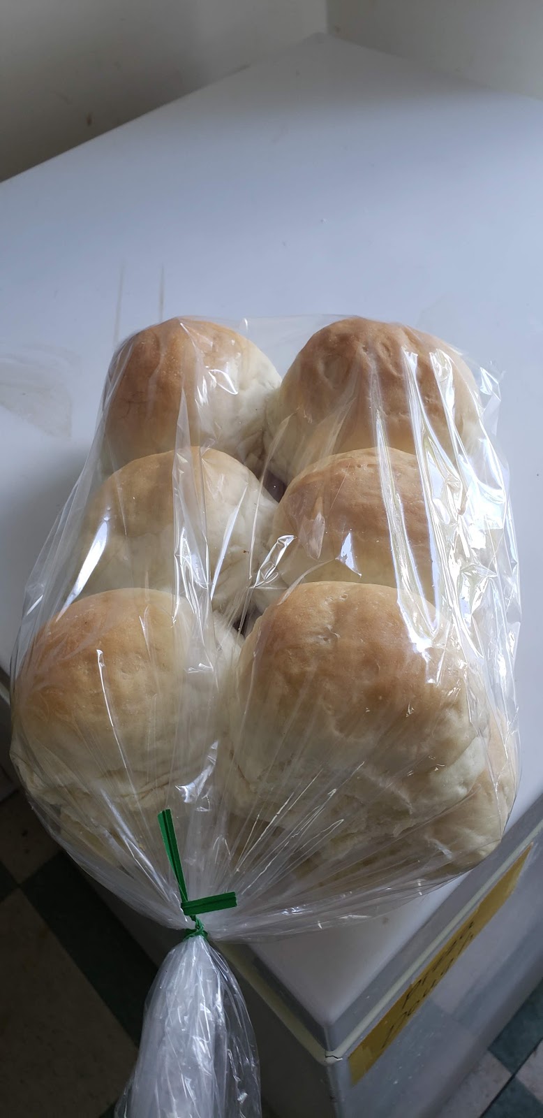 Weagles Bakery | 15 Victoria Rd, Bridgewater, NS B4V 2N1, Canada | Phone: (902) 543-5592