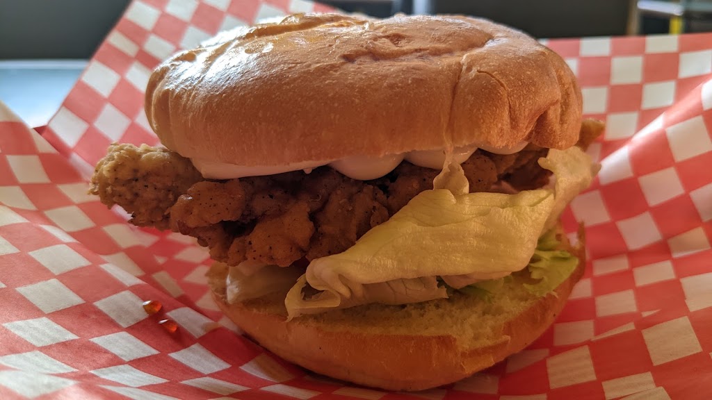 Alberta Wing Shack | 101 Eagle Crescent, Banff, AB T1L 1C3, Canada | Phone: (403) 762-4440