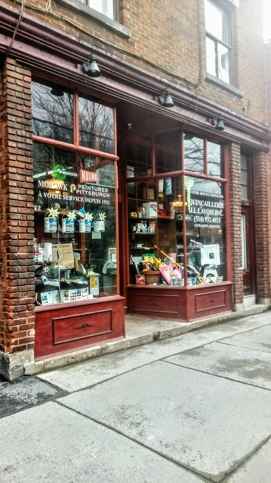Lavoie Hardware | 2488 Rue Centre, Montréal, QC H3K 1J8, Canada | Phone: (514) 932-5116