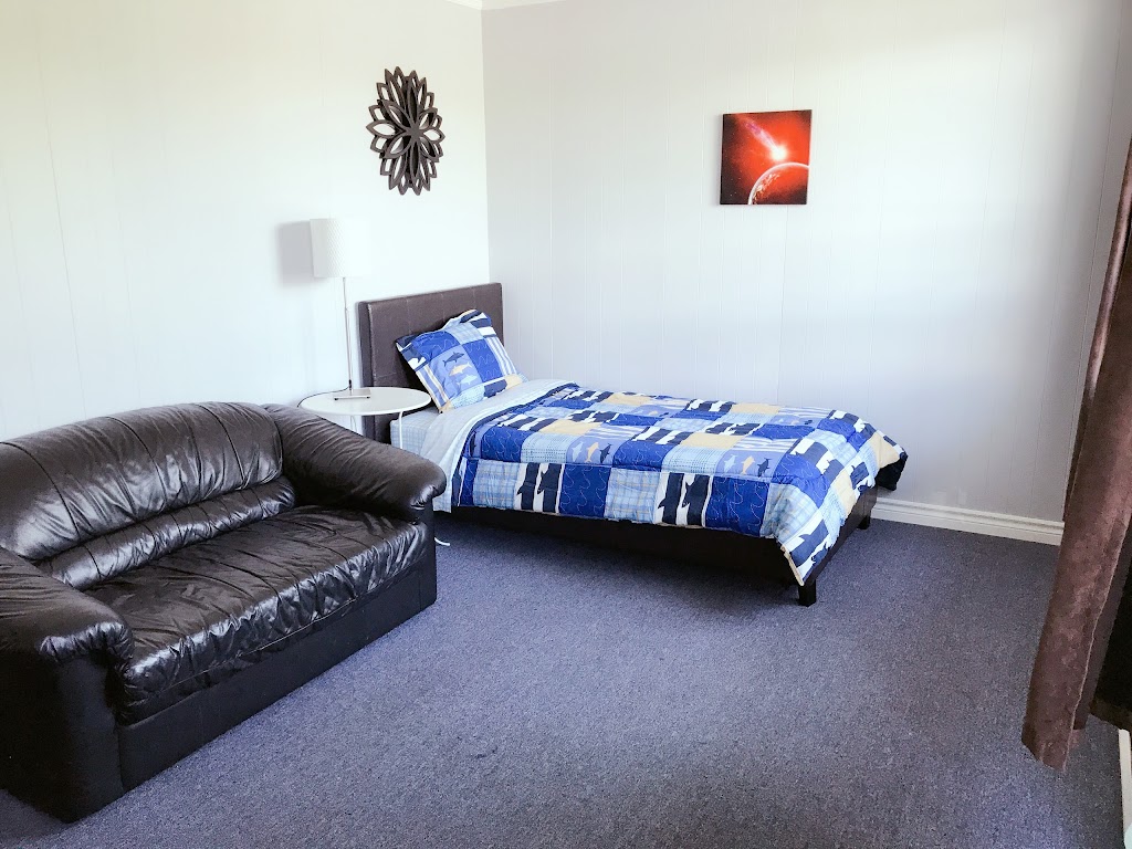Stop 21 Motel | 278 Railway St, Southampton, ON N0H 2L0, Canada | Phone: (519) 997-2482