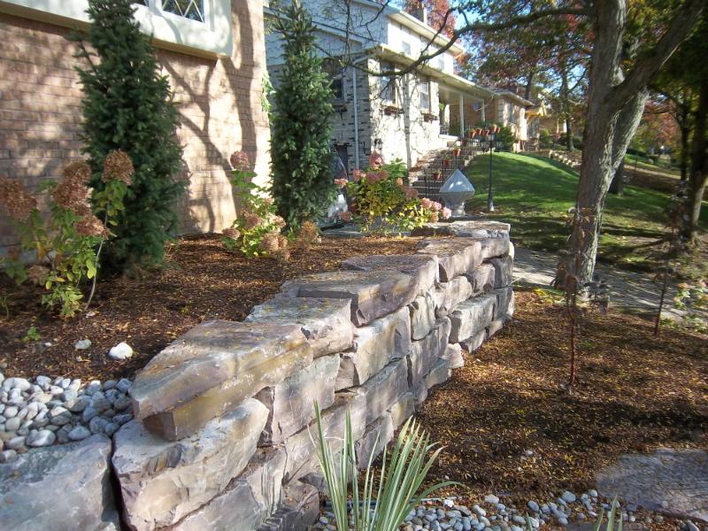 Grand River Natural Stone | 177 Hayward Ave, Kitchener, ON N2C 2E5, Canada | Phone: (519) 581-1000
