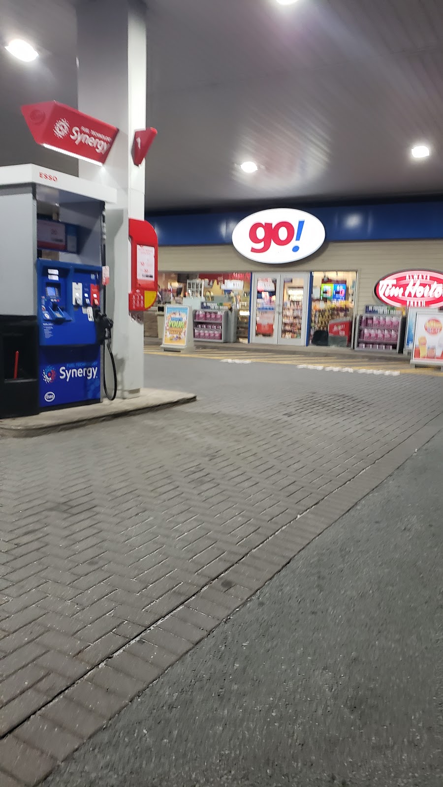 Esso | 6020 Young St, Halifax, NS B3K 2A2, Canada | Phone: (902) 453-0088