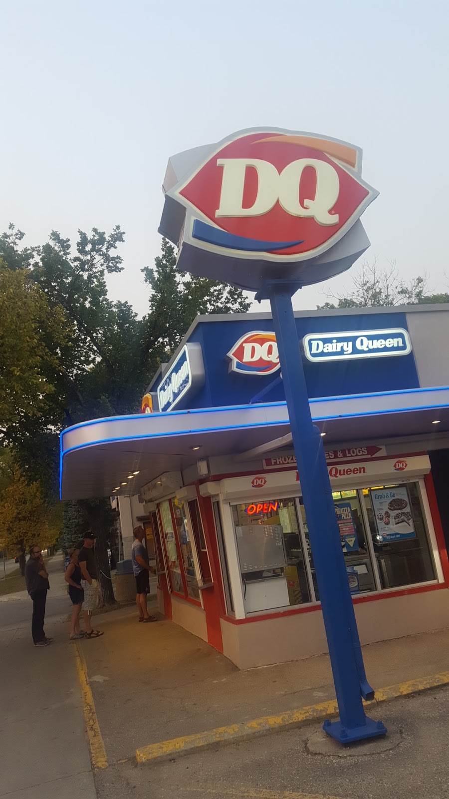 Dairy Queen (Treat) | 100 Victoria Ave E, Winnipeg, MB R2C 0E2, Canada | Phone: (204) 222-9641