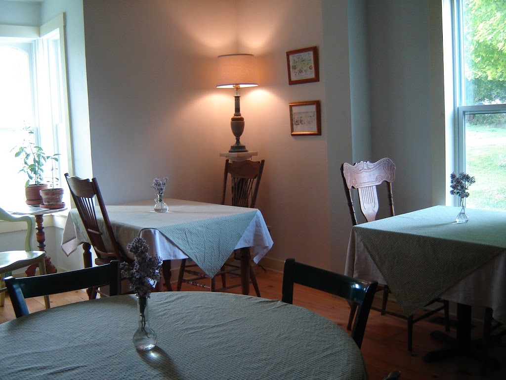 Auberge des trois érables | 192 Chemin des Érables, Saint-Armand, QC J0J 1T0, Canada | Phone: (450) 248-3715