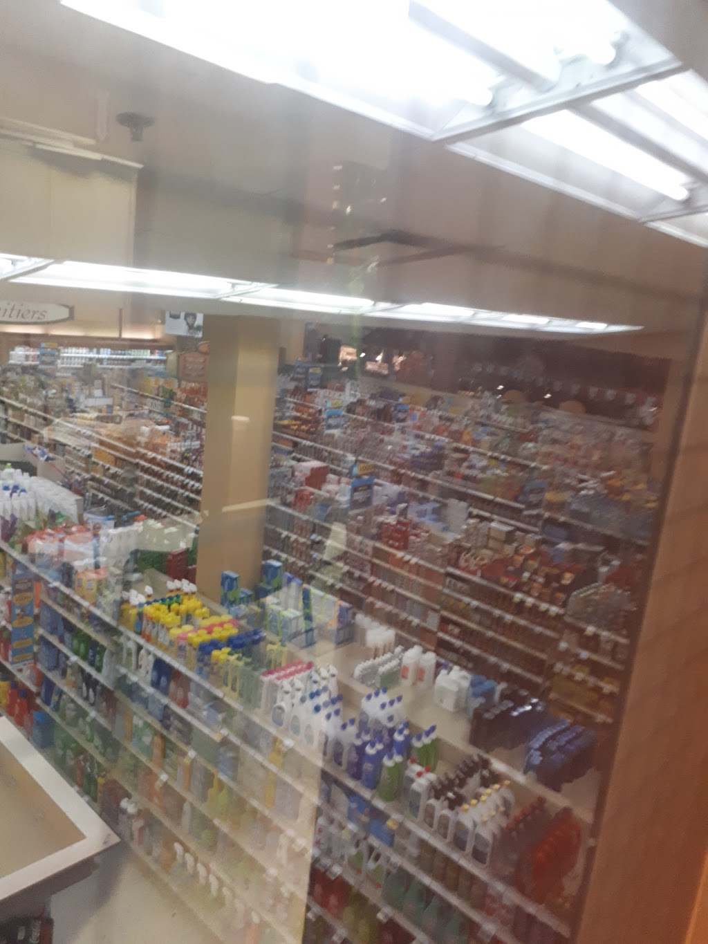 IGA | 999 Rue Principale E, Farnham, QC J2N 1M9, Canada | Phone: (450) 293-4210