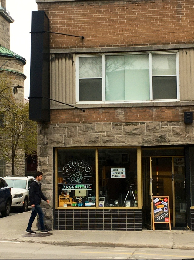 Le Studio Argentique | 355 Rue Rachel E, Montréal, QC H2W 1E8, Canada | Phone: (514) 597-0202