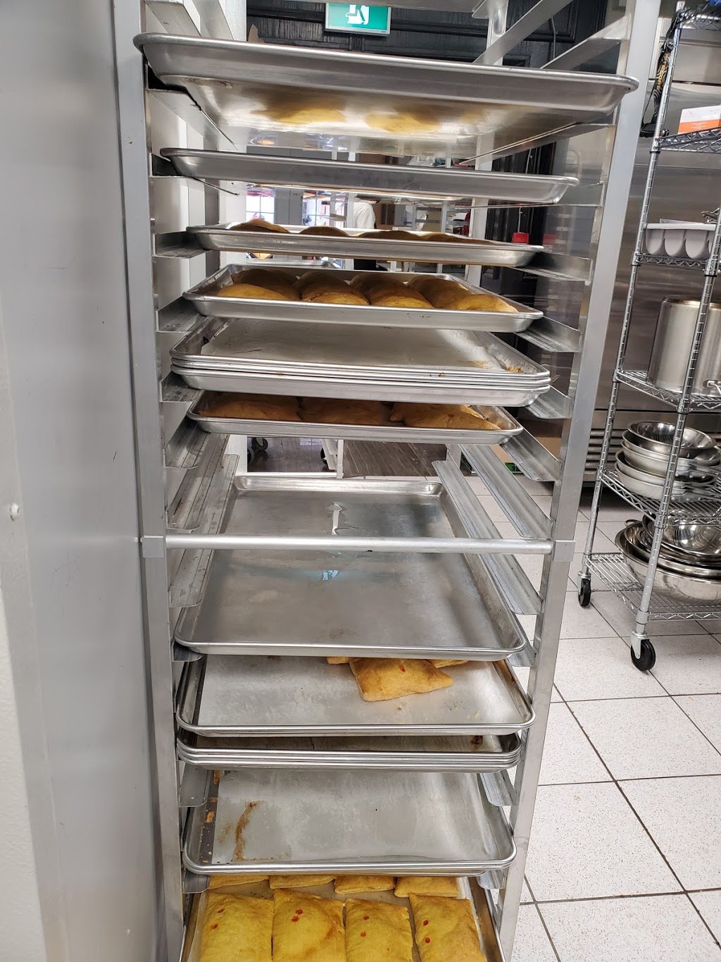 Fahmee Bakery | 584 Lansdowne Ave, Toronto, ON M6H 3Y6, Canada | Phone: (416) 588-2126