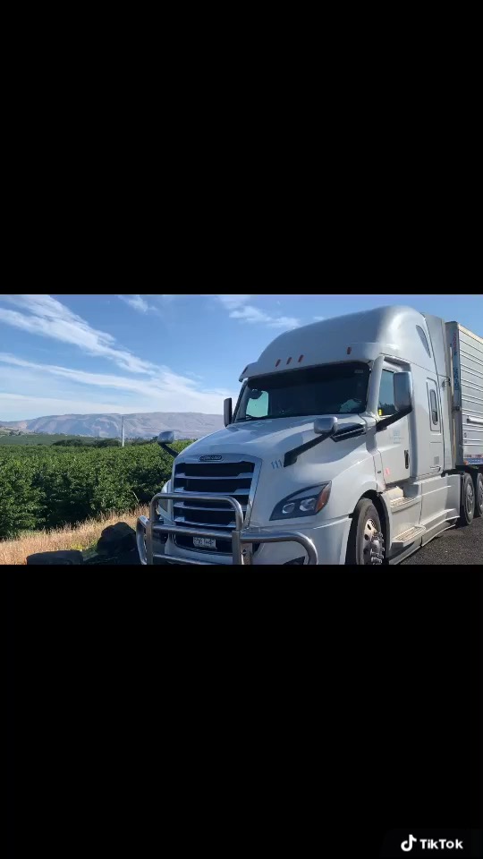 Rdx Royal drivers xpress inc. | 2721 Centennial St, Abbotsford, BC V2T 2V3, Canada | Phone: (604) 413-3535