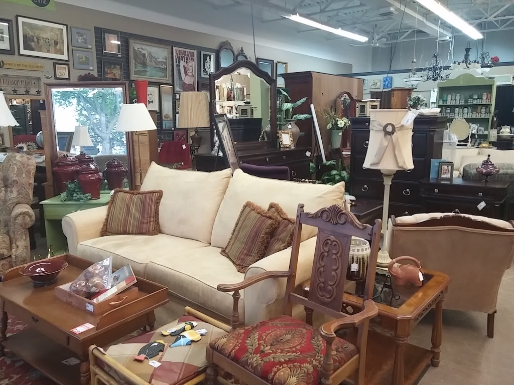Décor On A Dime | 1205 Rymal Rd E, Hamilton, ON L8W 3M9, Canada | Phone: (905) 383-0260