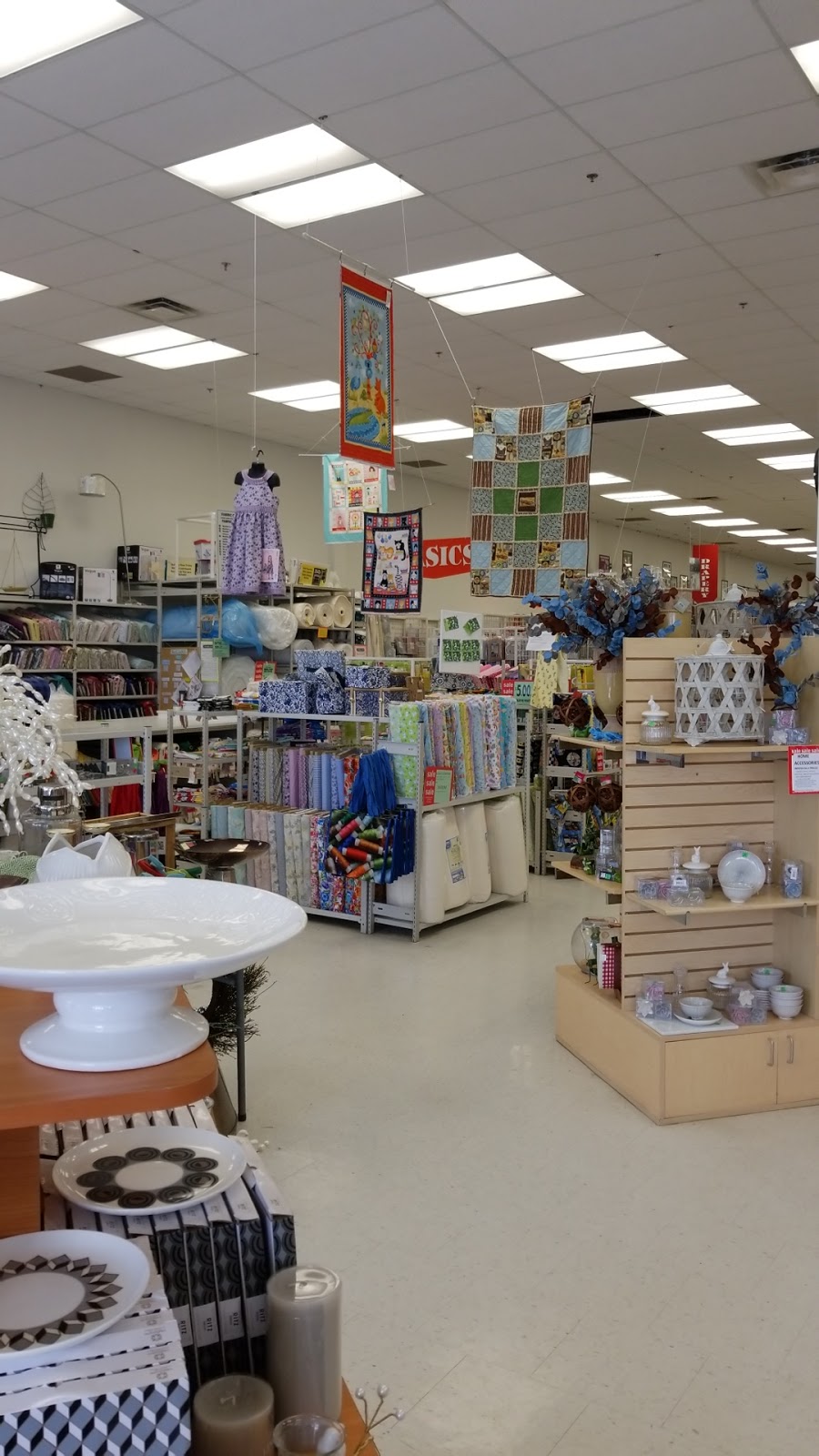 Fabricland - Home Decor Centre | 1154 Chemong Rd n2, Peterborough, ON K9H 7J6, Canada | Phone: (705) 748-4985