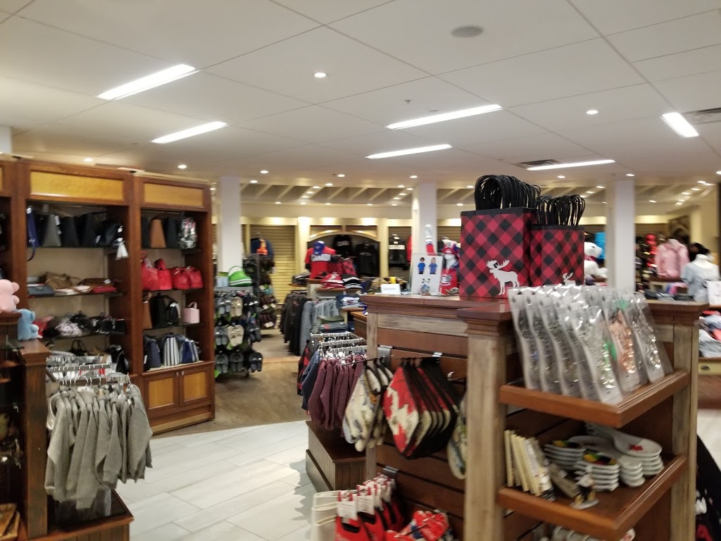 IGL Duty Free | 350, Autoroute 15, Saint-Bernard-de-Lacolle, QC J0J 1V0, Canada | Phone: (450) 246-2000