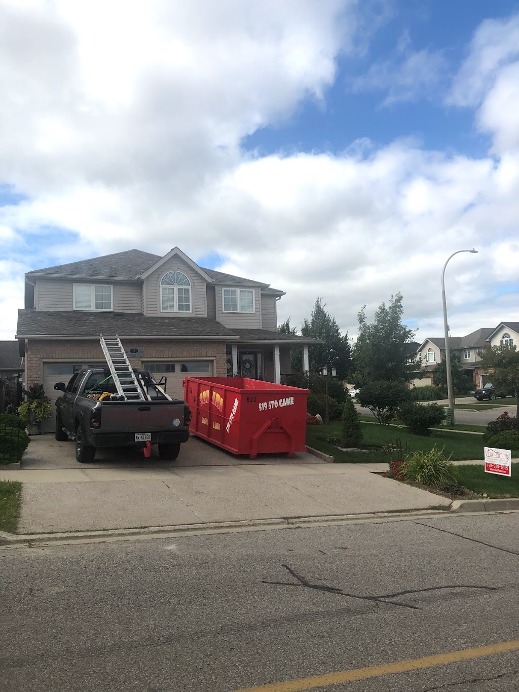Vida Roofing | 405 Burnett Ave, Cambridge, ON N1T 1G7, Canada | Phone: (519) 239-6699
