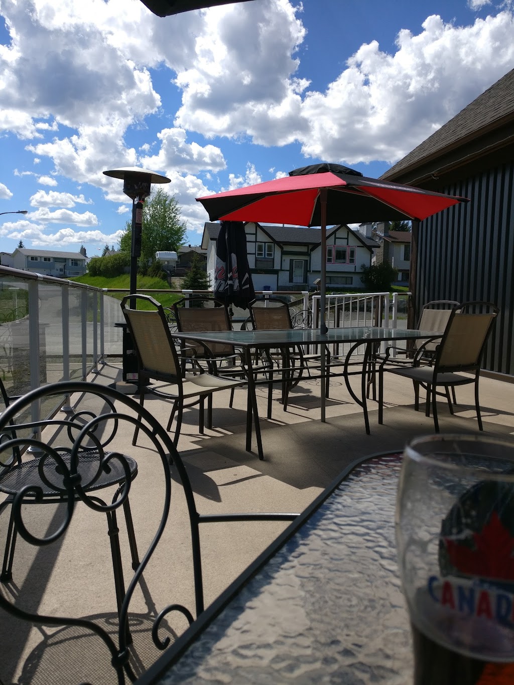 Black Bull Pub | 264 Poplar Dr, Logan Lake, BC V0K 1W0, Canada | Phone: (250) 523-2495