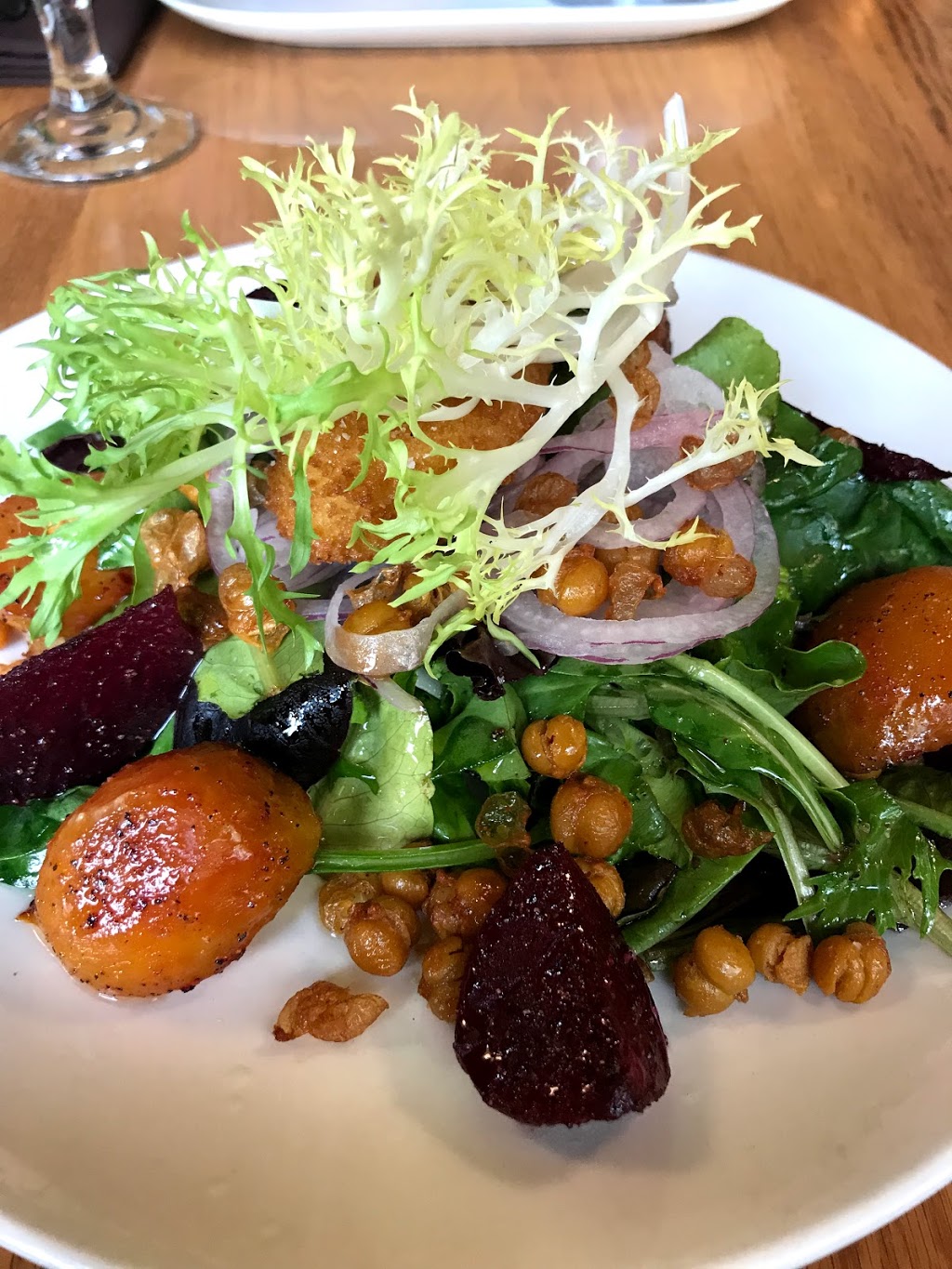 West Plains Bistro | 133 Plains Rd E, Burlington, ON L7T 2L3, Canada | Phone: (905) 333-9449