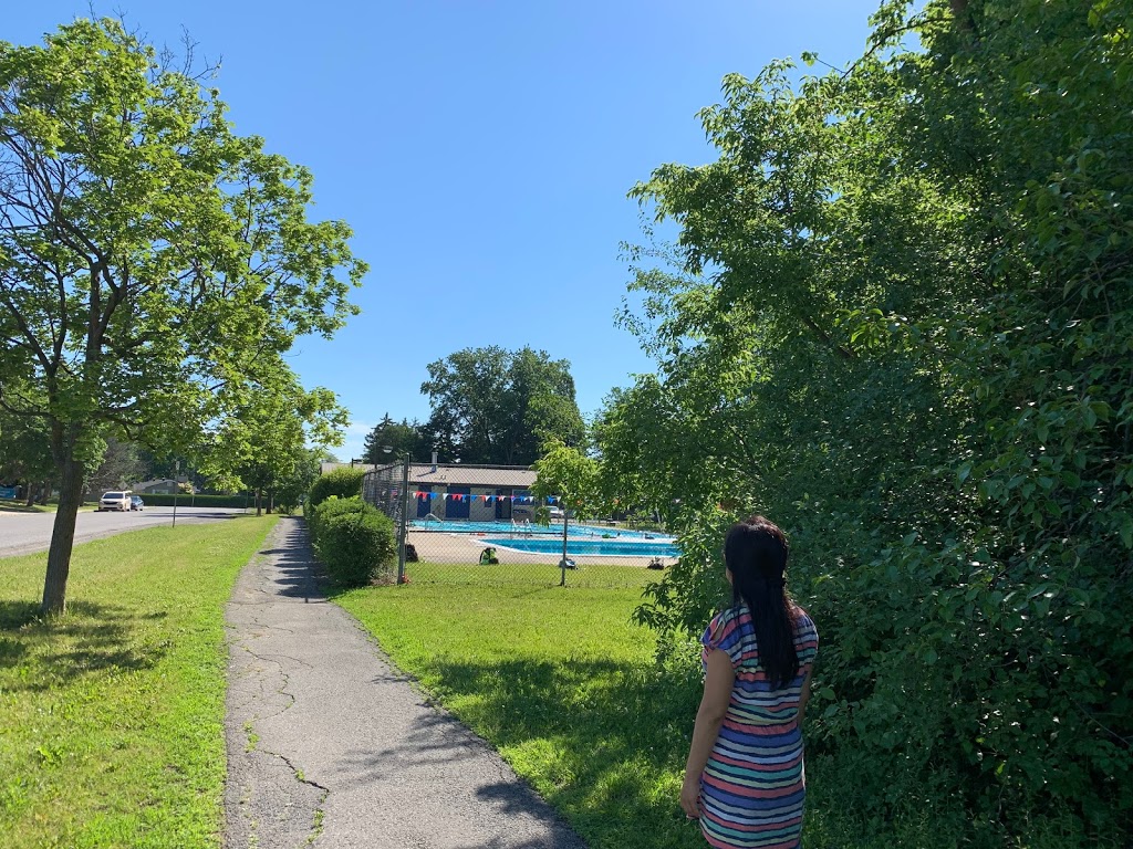 Entrance Outdoor Pool | 2 Eaton St, Ottawa, ON K2H, Canada | Phone: (613) 829-2705