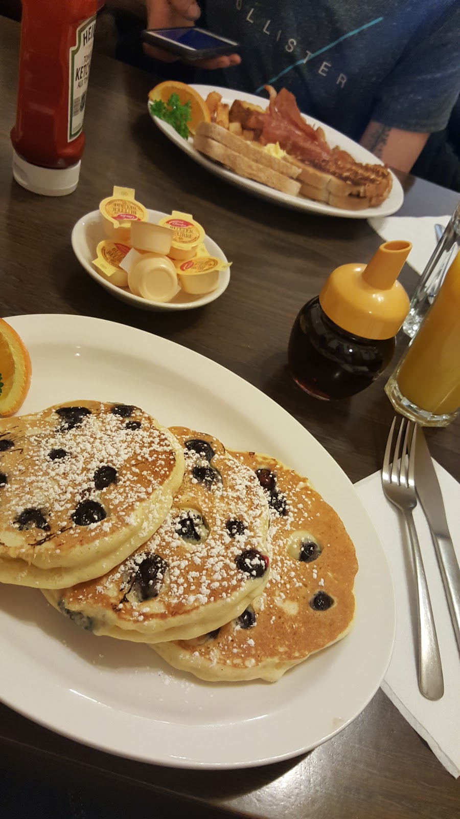 Country Cousins | 43 Yonge St N, Tara, ON N0H 2N0, Canada | Phone: (519) 934-2066