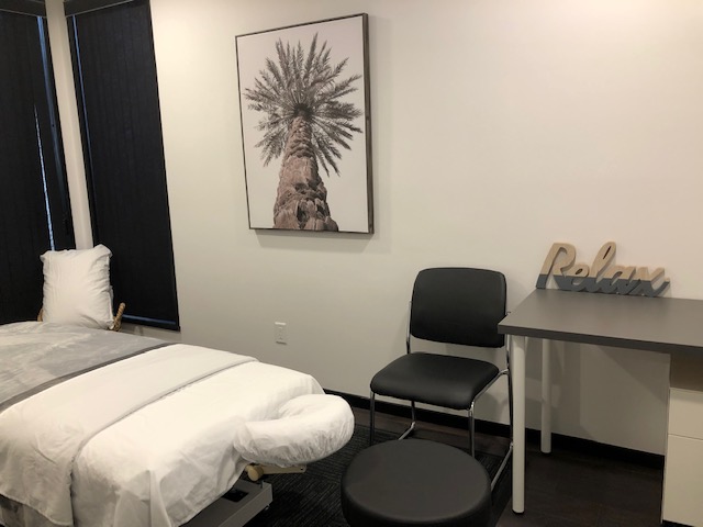 Innovate Fleetwood Chiropractic & Massage Therapy | 15243 91 Ave #7, Surrey, BC V3R 8P8, Canada | Phone: (604) 589-0377