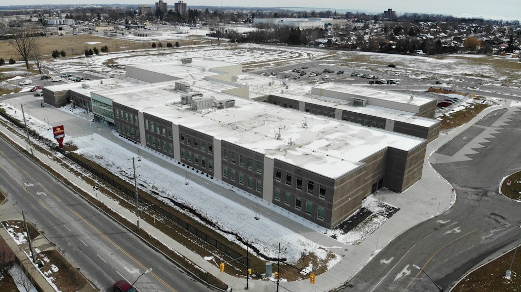 Leamington District Secondary School | 80 Oak St W, Leamington, ON N8H 2B3, Canada | Phone: (519) 326-6191