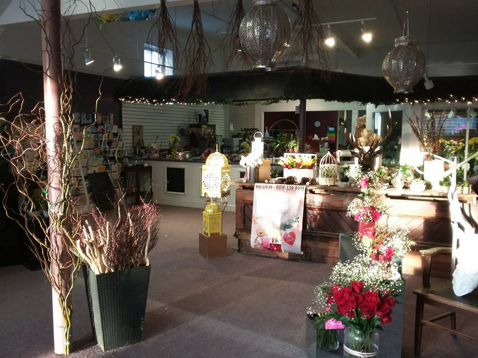 The Blossom Shop | 167 Bridge St, Carleton Place, ON K7C 2V6, Canada | Phone: (613) 257-1855