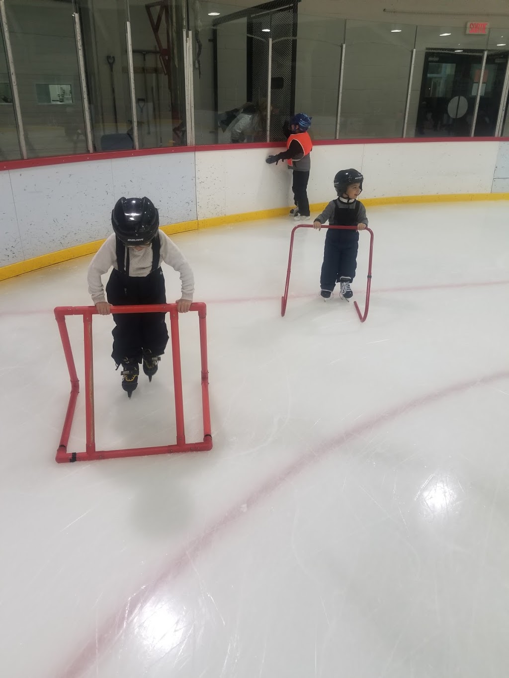 Arena Lucerne | 1750 Rue de Neuville, Laval, QC H7M 2E2, Canada | Phone: (450) 662-4968