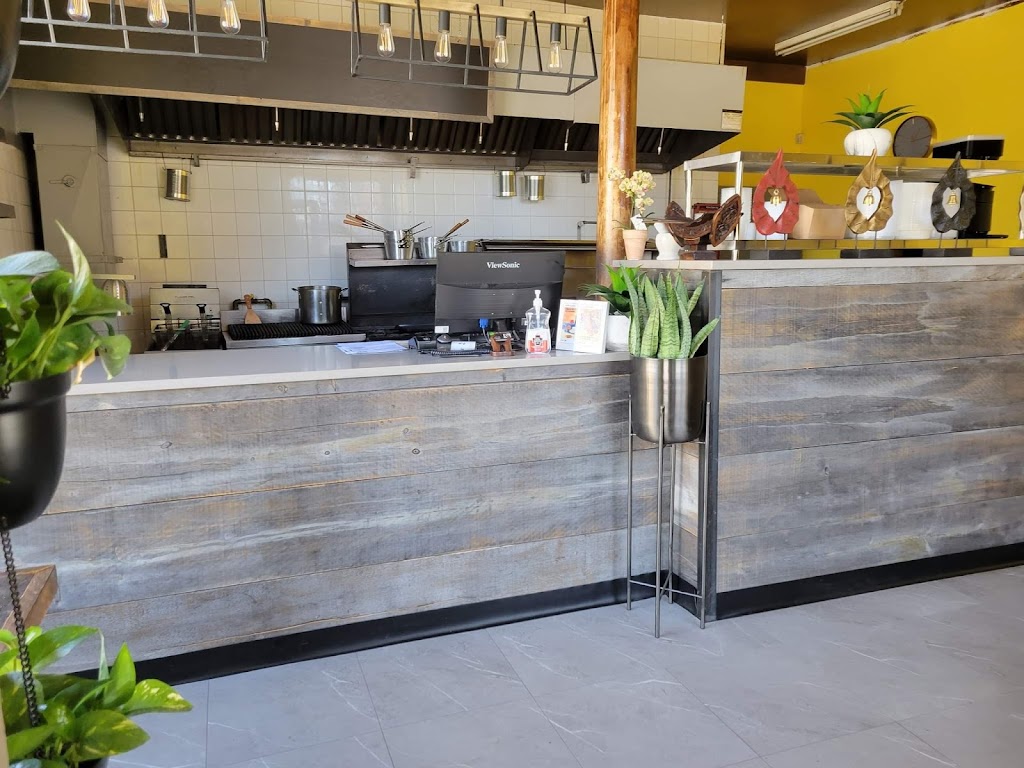 Champa Thai Cuisine | 193 King Edward Ave, Ottawa, ON K1N 7L4, Canada | Phone: (613) 321-4122