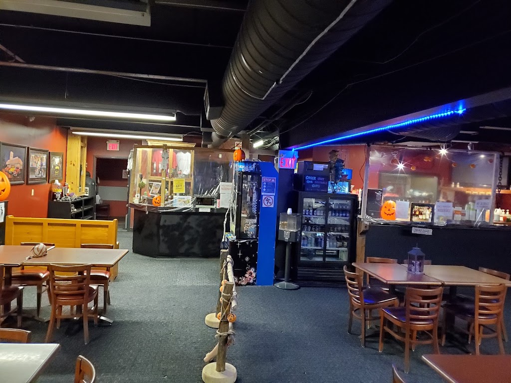 Huntsville Bowl | 2A Cann St, Huntsville, ON P1H 1H3, Canada | Phone: (705) 789-0788