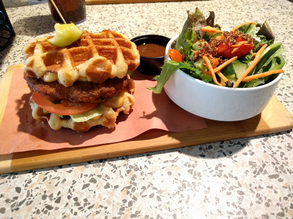 The Den | 2500 University Dr NW, Calgary, AB T2N 1N4, Canada | Phone: (403) 220-5175
