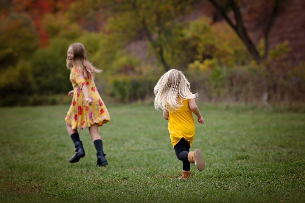StoryTeller Photography | 1052 Sheltered Oak Ct, Oakville, ON L6M 3M6, Canada | Phone: (647) 240-4177