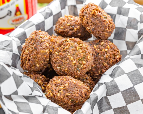 Falafel Blvd | 387 Bd Cartier O, Laval, QC H7N 2K6, Canada | Phone: (514) 885-1285