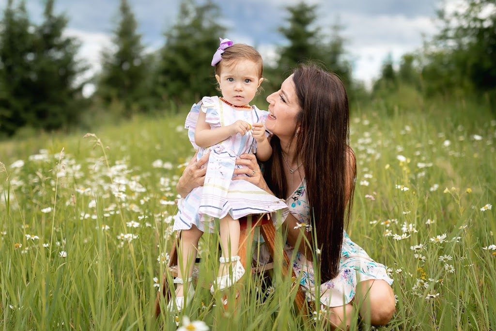 Photography By Krista White | 2418 Forest Dr, Blind Bay, BC V0E 1H2, Canada | Phone: (250) 317-3203