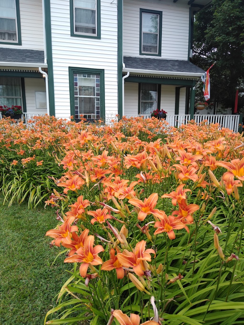 Prince County Guest House | 11 Lady Slipper Dr N, Miscouche, PE C0B 1T0, Canada | Phone: (902) 436-3216