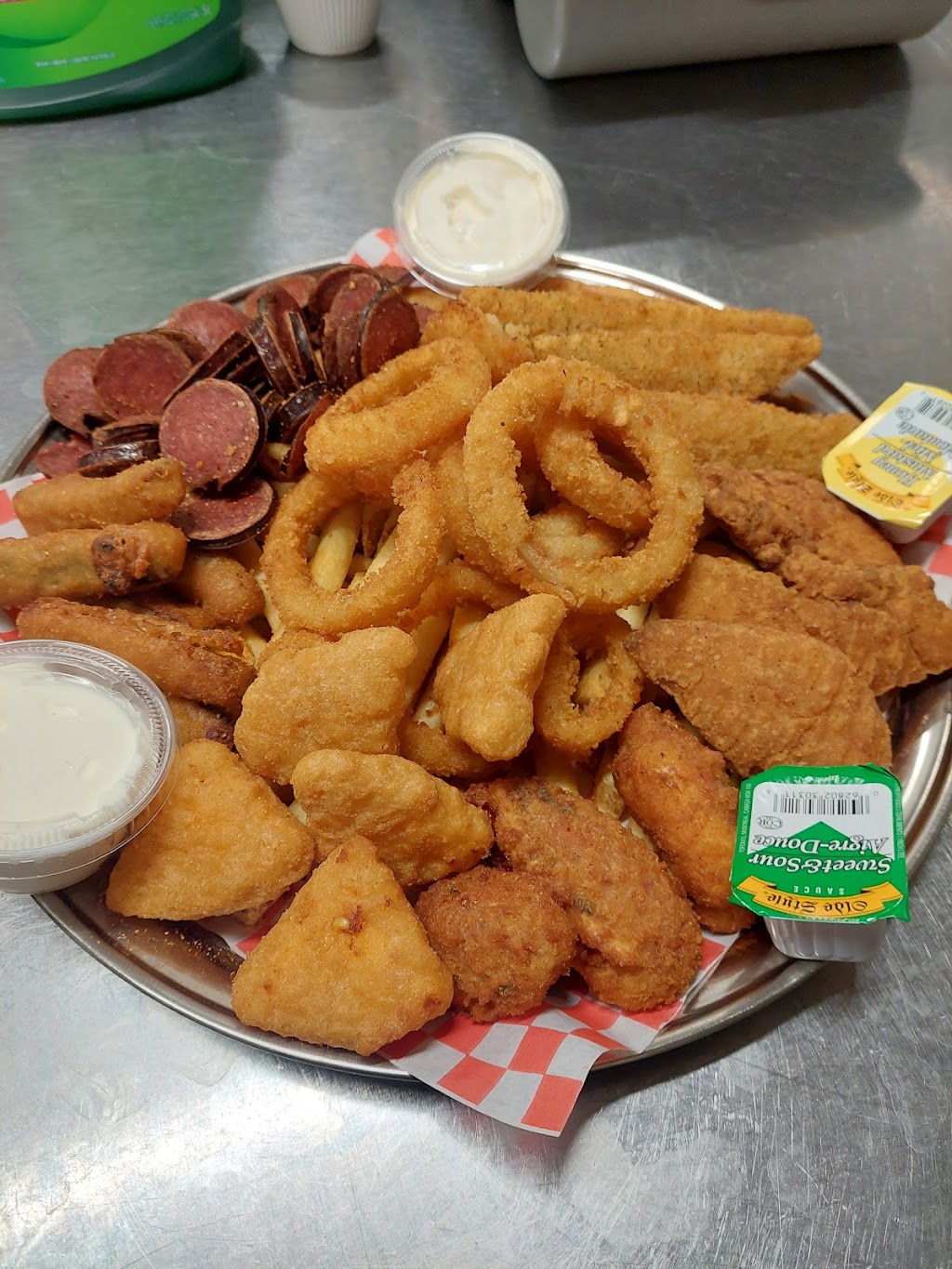 The hidden gem restaurant | 60 Sky Blvd, Goffs, NS B2T 1K3, Canada | Phone: (902) 873-6411