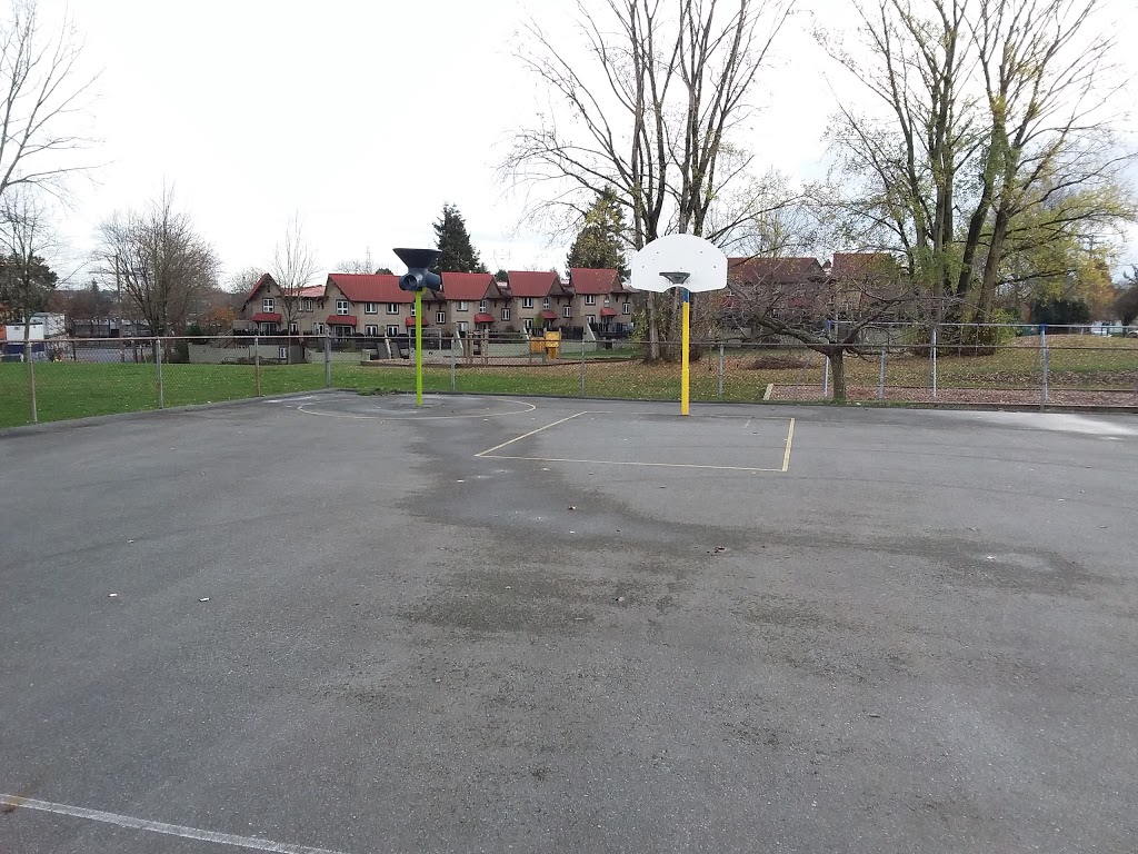 Ash Park | 8288 Ash St, Vancouver, BC V6P 3L9, Canada | Phone: (604) 873-7000
