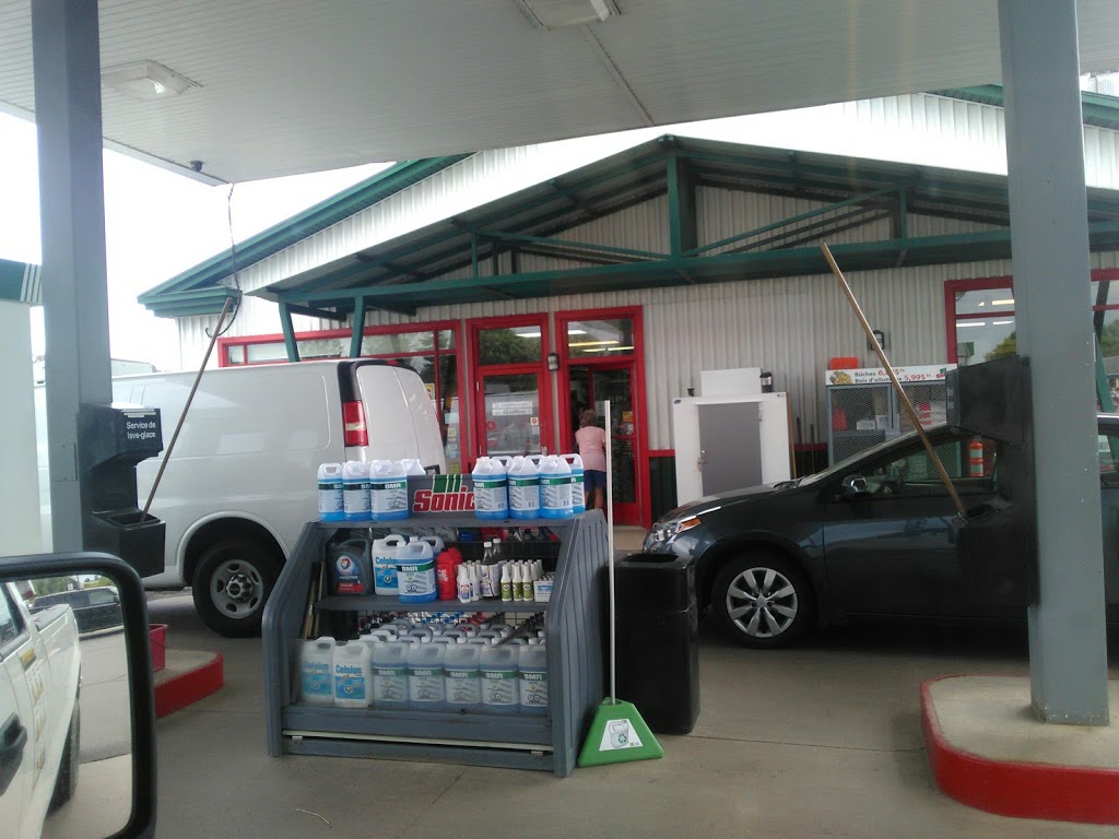 Station-service et lave-auto Sonic Pie-X | VIVACO groupe coopéra | 5 Avenue Pie X, Victoriaville, QC G6P 8S7, Canada | Phone: (819) 758-9345