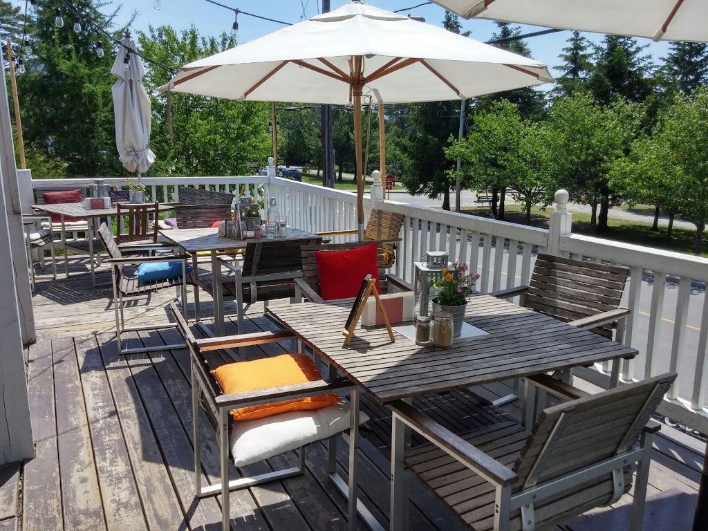 Cest La Vie Café | 1347 Rue de la Sapinière, Val-David, QC J0T 2N0, Canada | Phone: (819) 320-0273
