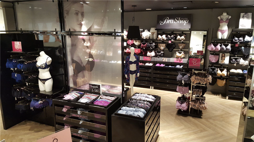 la Vie en Rose Oshawa Centre | Oshawa Centre, 419 King St W #4265, Oshawa, ON L1J 2K5, Canada | Phone: (905) 720-1934