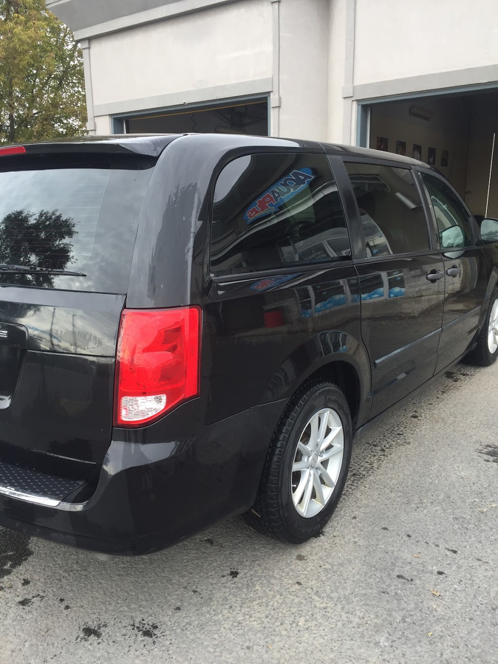 Taxi Oka Airport | 1368 Chemin dOka, Oka, QC J0N 1E0, Canada | Phone: (450) 415-5610