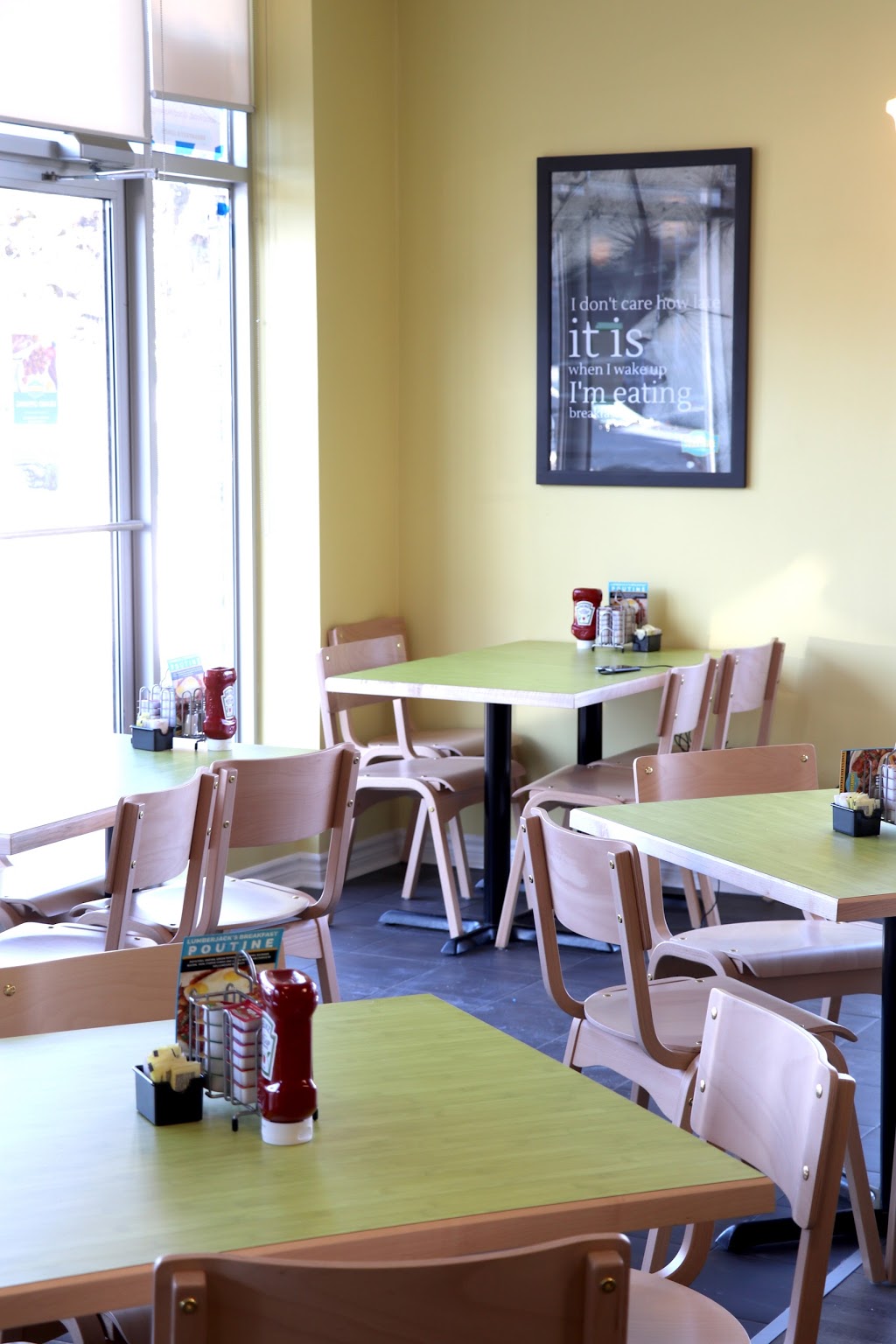 Sunnyside Grill Newmarket | 18075 Leslie St Unit 2, Newmarket, ON L3Y 9A4, Canada | Phone: (905) 235-4690
