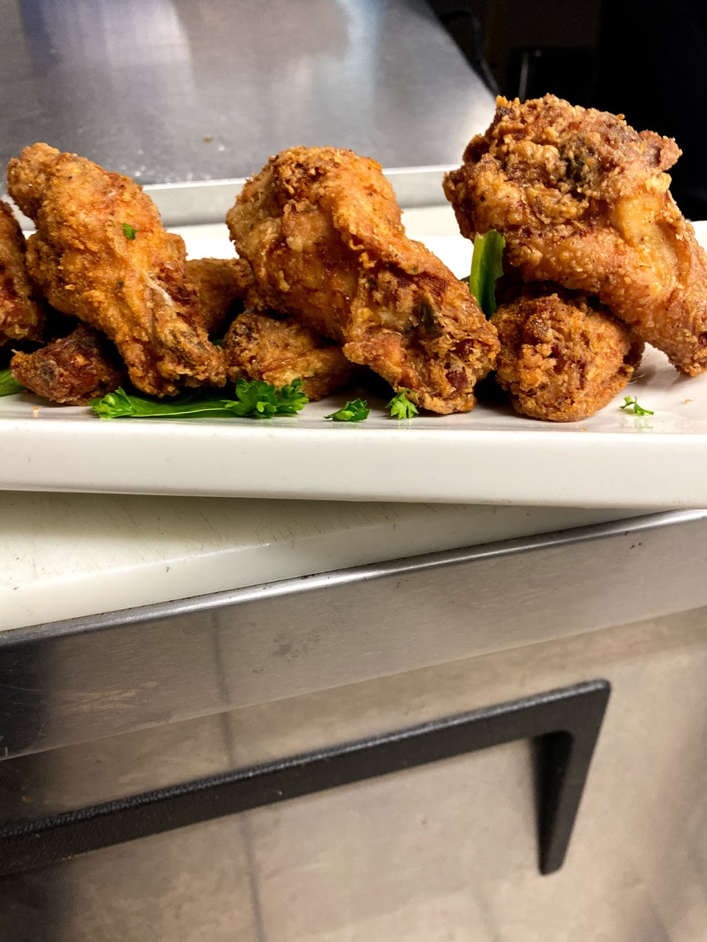 GS Xpress Clancys Bar And Grill | 456 Vodden St E, Brampton, ON L6S 5V1, Canada | Phone: (905) 453-1991