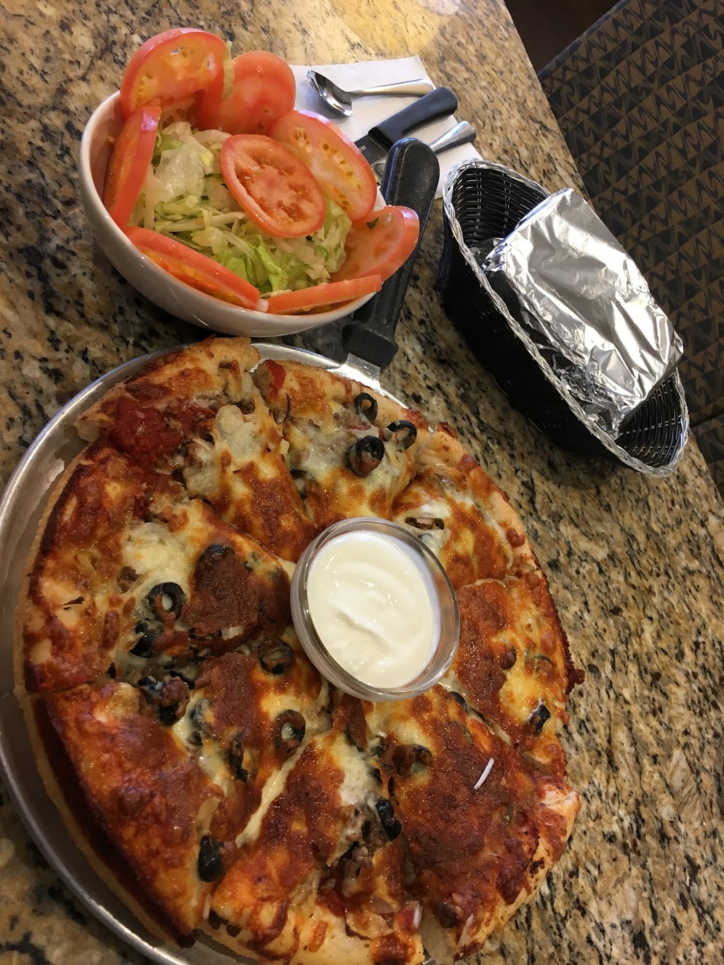 Houston Pizza | 8 St, Fort QuAppelle, SK S0G 1S0, Canada | Phone: (306) 332-3888