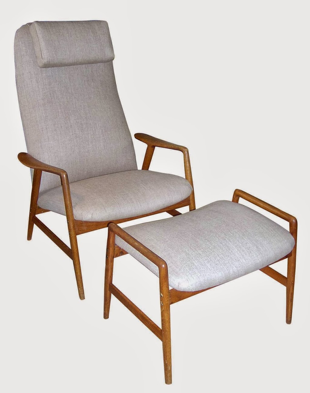 Princess Perfect Upholstery. | 963 Pape Ave, East York, ON M4K 3V6, Canada | Phone: (416) 465-0821