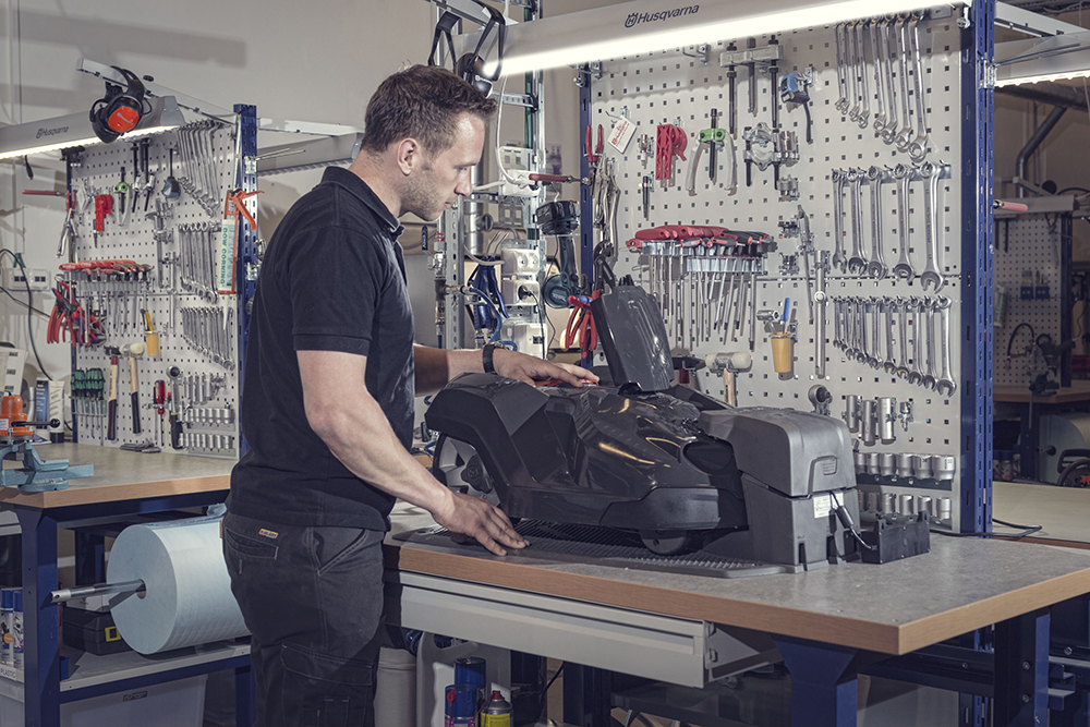 Robot loisir R²D² - Concessionnaire Husqvarna | 880 Chemin du Golf, Léry, QC J6N 1E2, Canada | Phone: (514) 943-1758