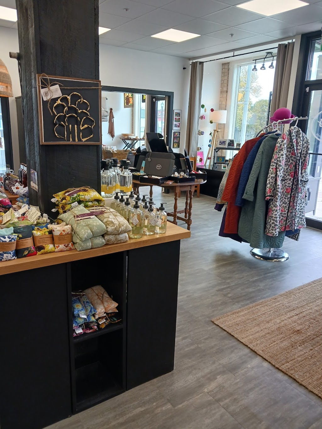 Pennys of Blyth | 439 Queen St, Blyth, ON N0M 1H0, Canada | Phone: (416) 819-5539