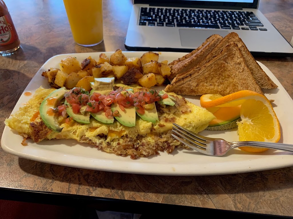 Eggsmart | 40 Bolton St, Bobcaygeon, ON K0M 1A0, Canada | Phone: (705) 731-0101