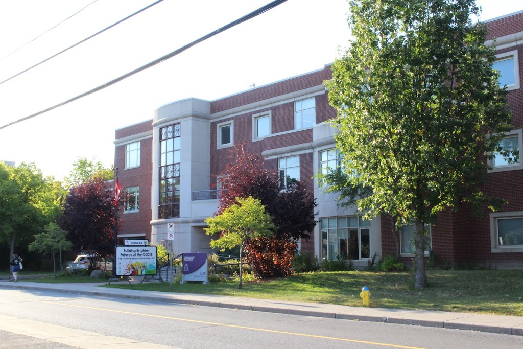 Connaught Public School | 1149 Gladstone Ave, Ottawa, ON K1Y 3H7, Canada | Phone: (613) 728-4671