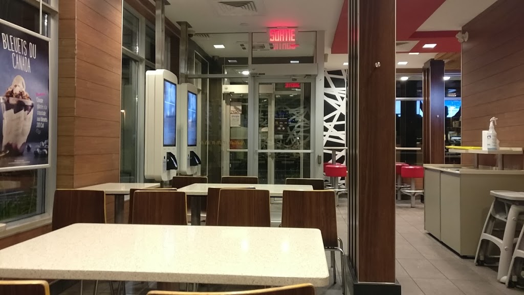 McDonalds | 38 Boulevard du Mont-Bleu, Gatineau, QC J8Z 1J3, Canada | Phone: (819) 770-2031