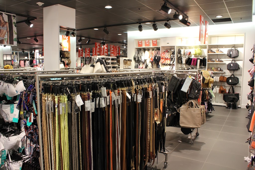 H&M | 261055 Crossiron Blvd, Rocky View No. 44, AB T4A 0G3, Canada | Phone: (855) 272-7007